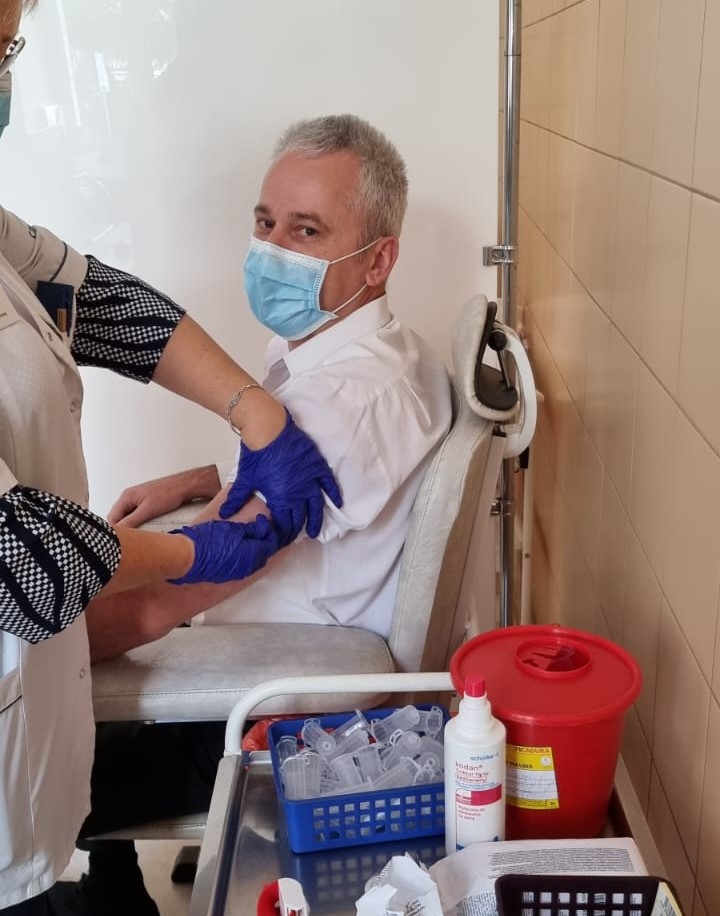 Szczepienia przeciwko wirusowi grypy dla pracowników Szpitala Wolskiego